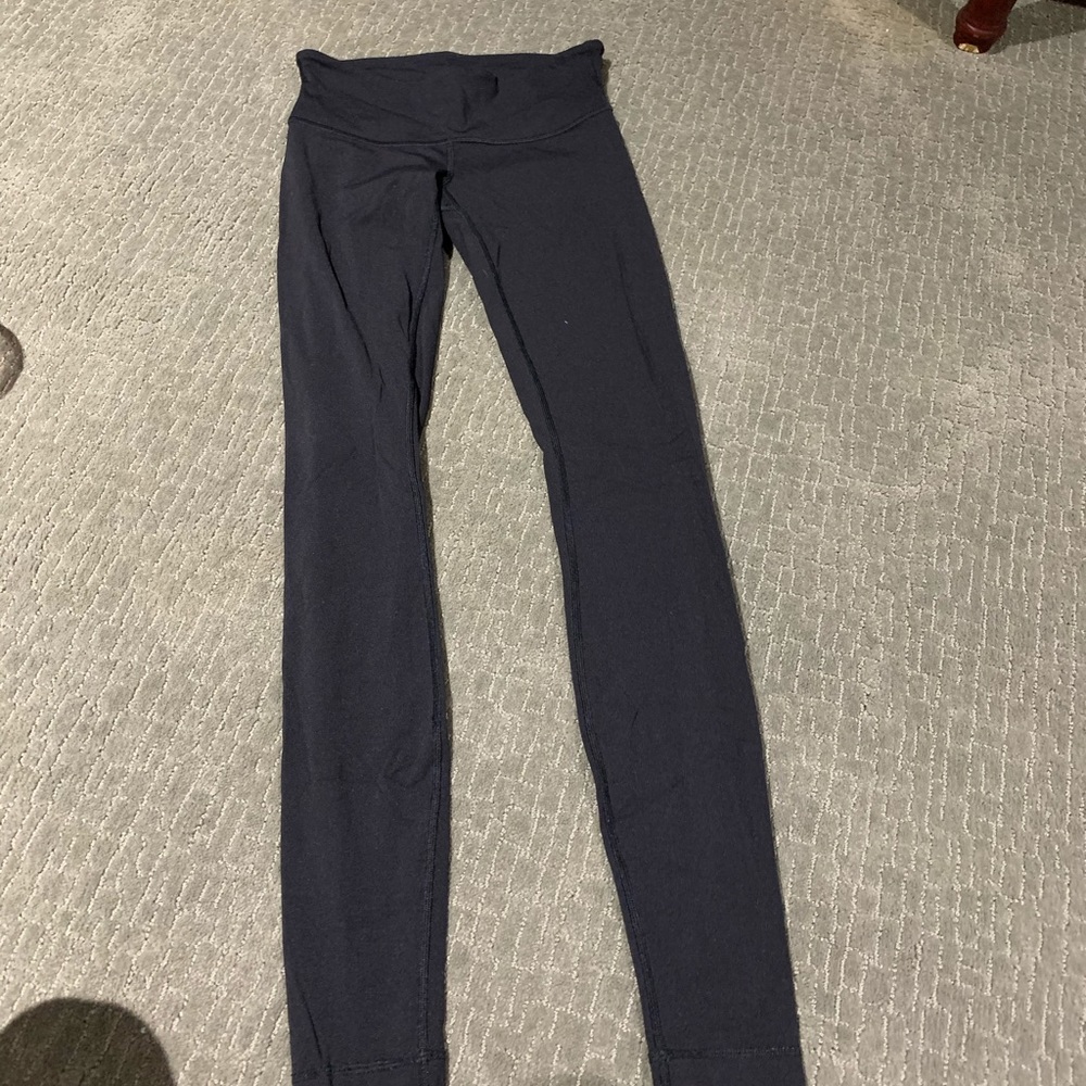 Lululemon mid rise Wunder under leggings